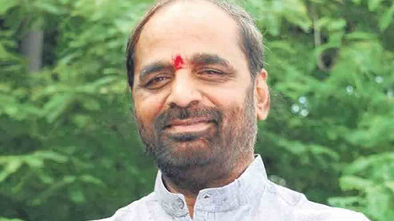 బీసీలకు ప్రత్యేక మంత్రిత్వ శాఖ ఏర్పాటు చేయాలి