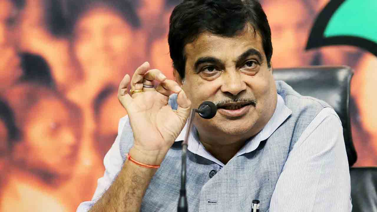 టోల్‌ ఫీజు వసూలుకు మినహాయింపులు లేవు