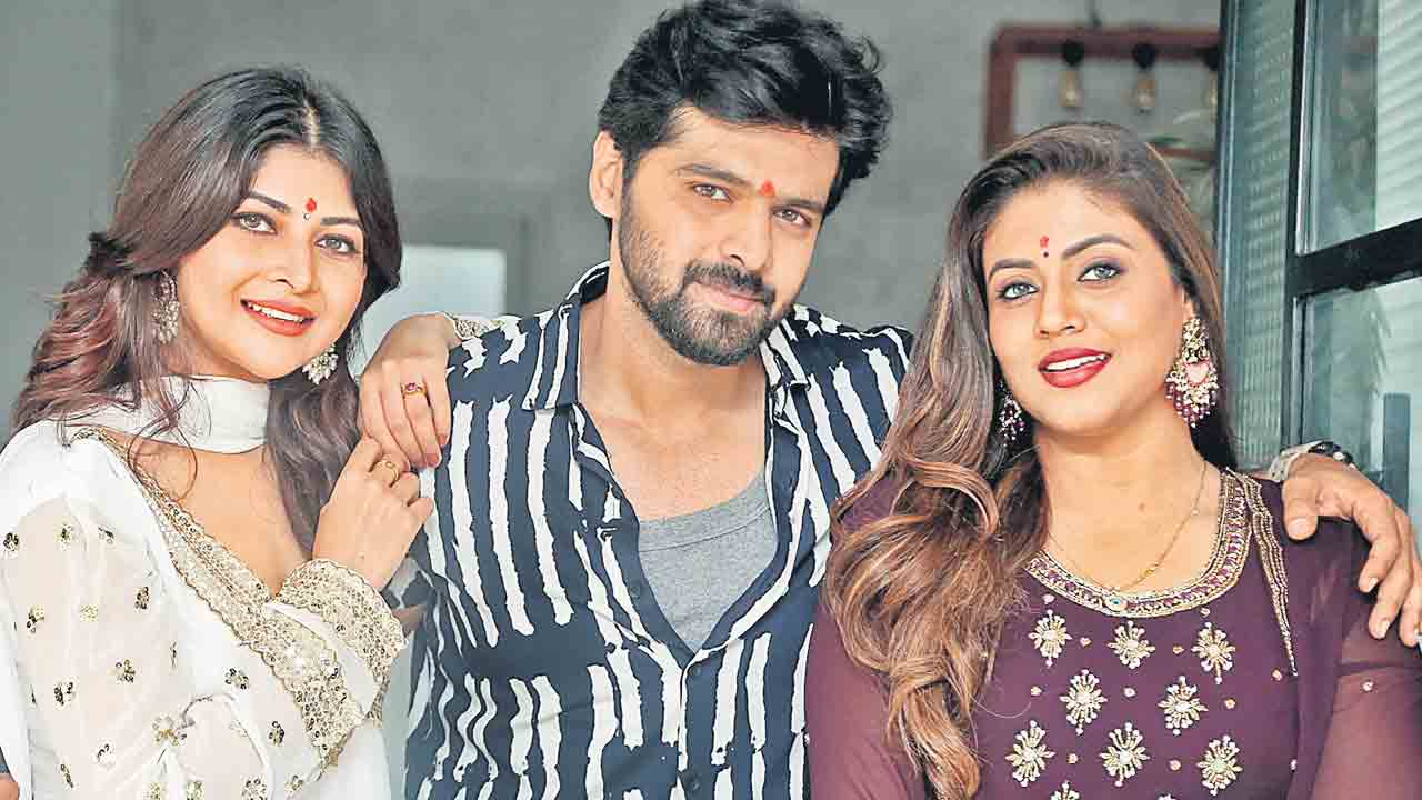 స్వీటీ నాటీ క్రేజీ..