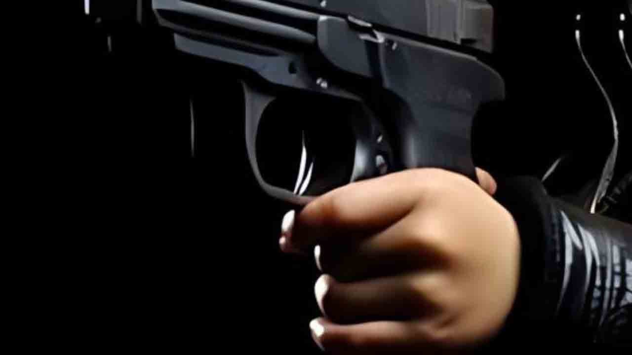 తోటి విద్యార్థిపై ఐదేండ్ల బాలుడి కాల్పులు!