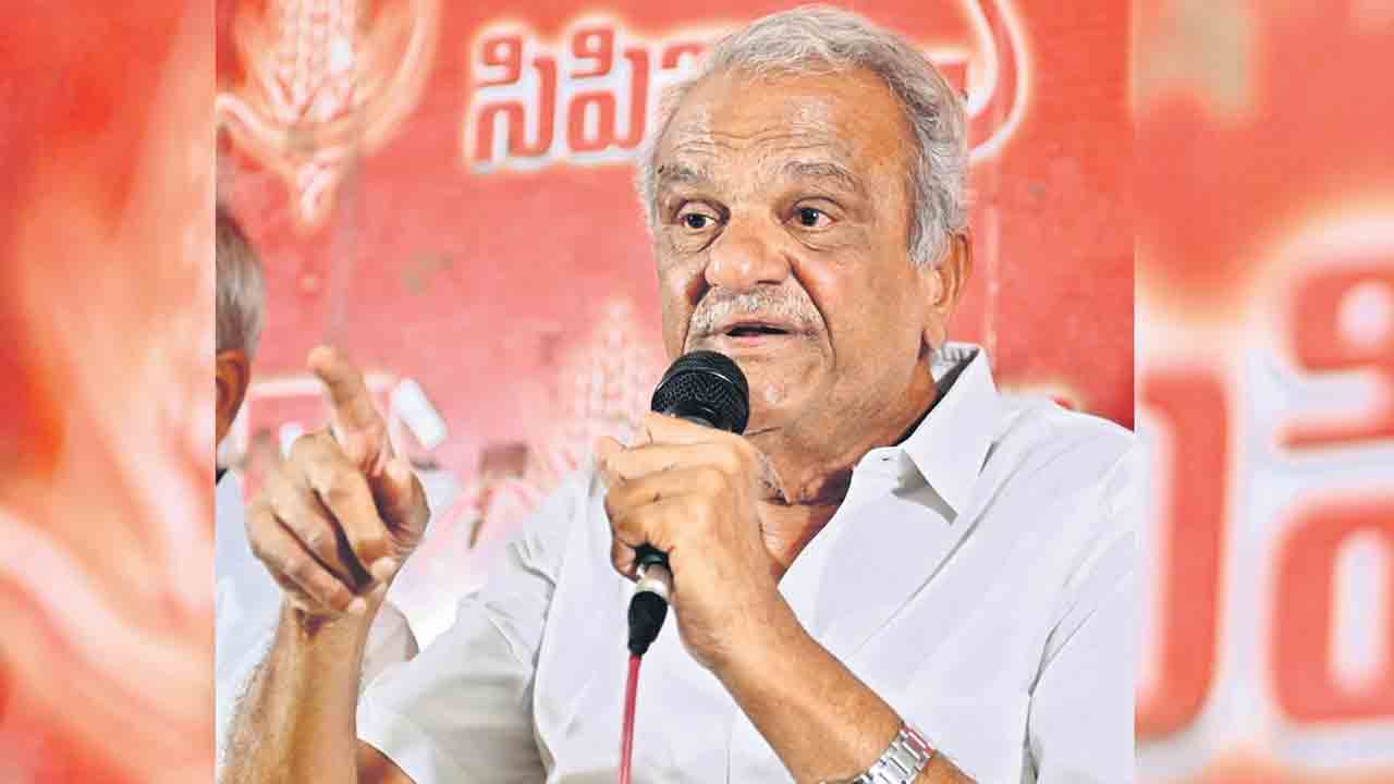 వయనాడ్‌ ఘటనను జాతీయ విపత్తుగా ప్రకటించాలి