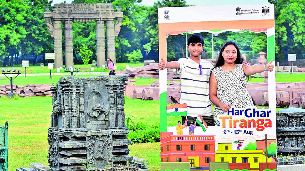 సార్లు చెప్పారట..సున్నం వేయాలట!