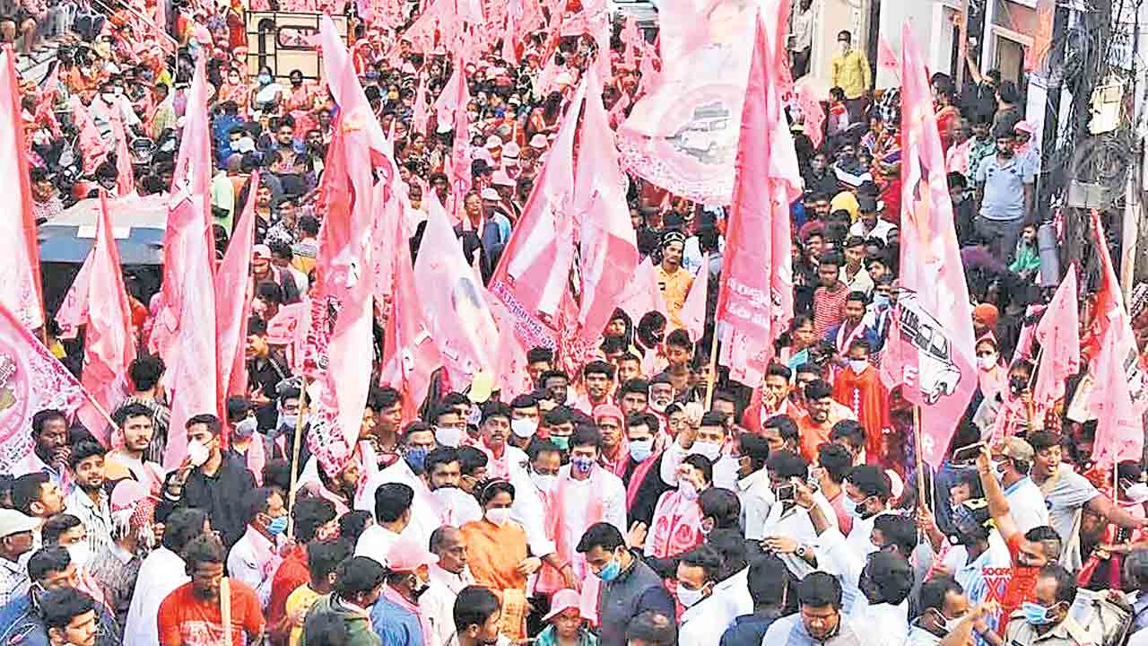 బీఆర్‌ఎస్‌పై కుట్రలు కొత్త కాదు