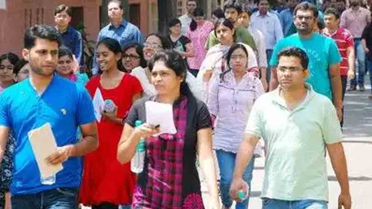 Backlog Posts | గురుకుల పోస్టుల్లో డౌన్‌మెరిట్‌ లేనట్టే.. బ్యాక్‌లాగ్‌లన్నీ జాబ్‌క్యాలెండర్‌లోకే!