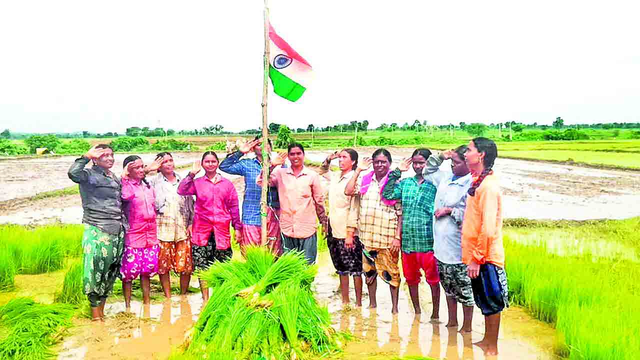 మట్టి మనుషుల ఆత్మీయ వందనం