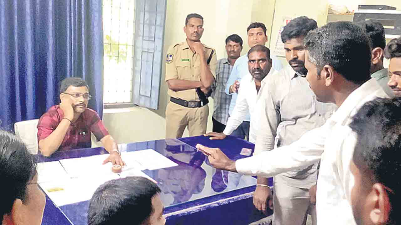 రిజిస్ట్రేషన్‌ చేస్తారా.. లేదా?