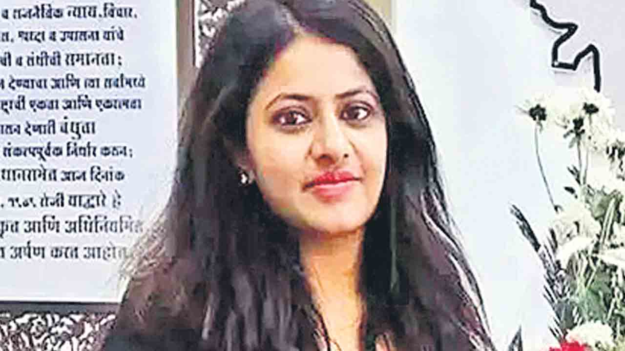 Pooja Khedkar | పూజా ఖేద్కర్‌ దుబాయ్‌కి పరార్‌?