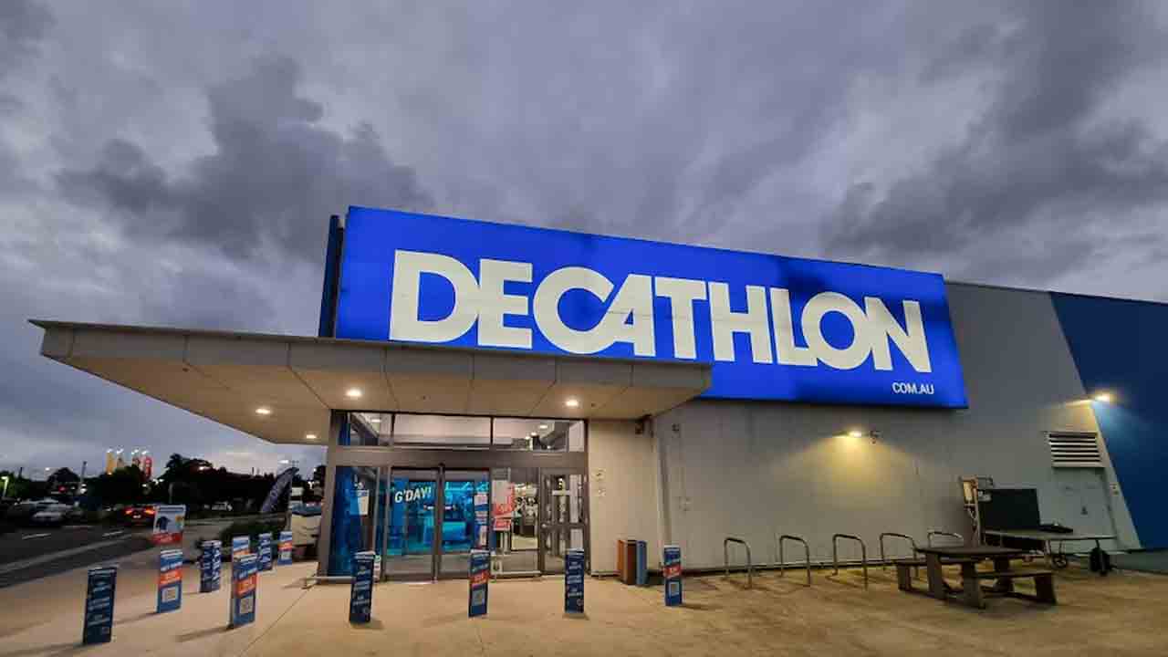 డెకథ్లాన్‌ 933 కోట్ల పెట్టుబడి