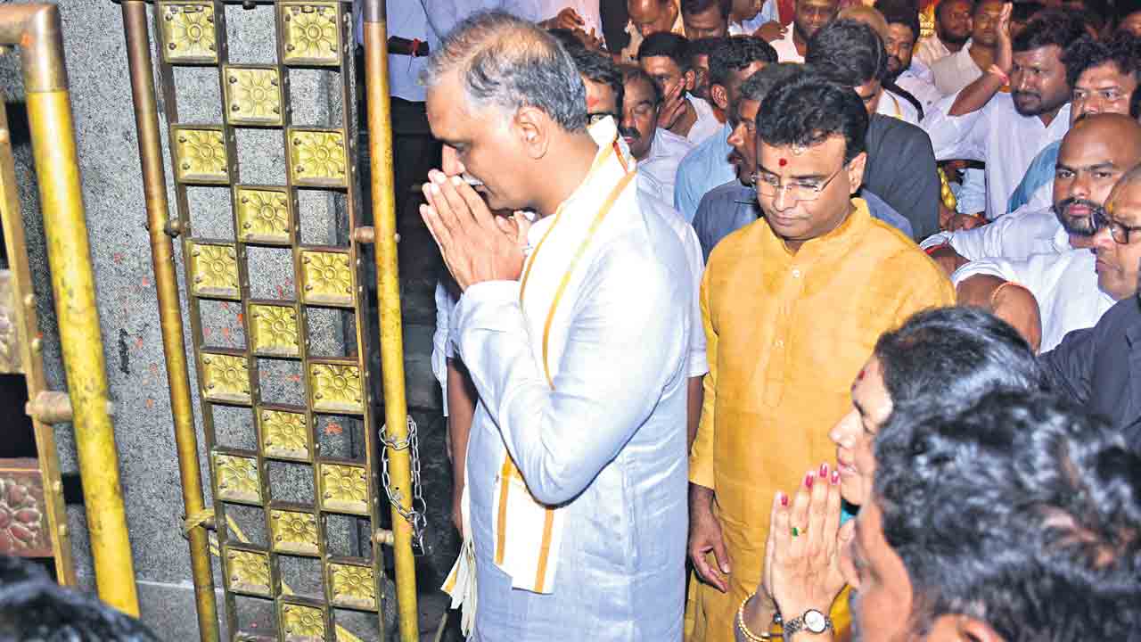 ముఖ్యమంత్రి రేవంత్‌ పాపం హరీశ్‌రావు పరిహారం