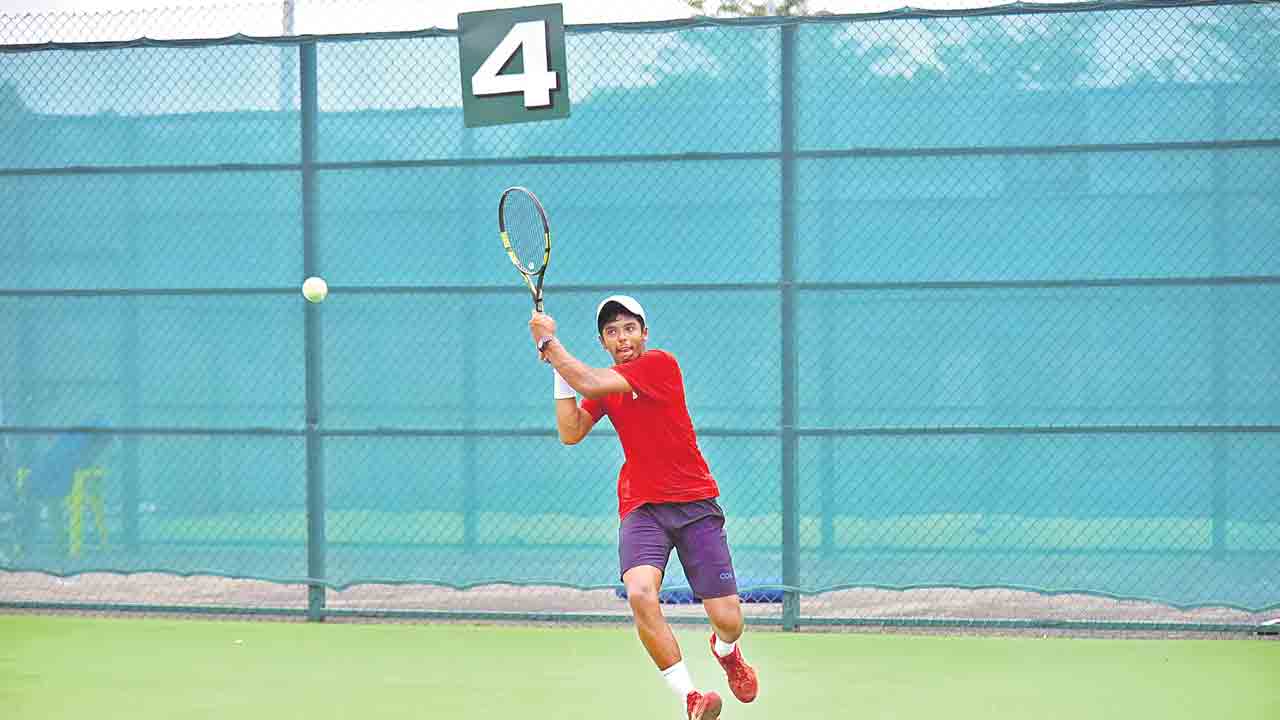 Bhuvanagiri | హోరాహోరీగా టెన్నిస్‌ టోర్నీ