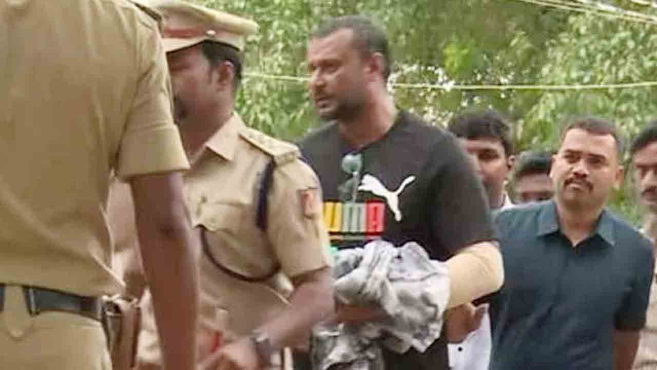 కన్నడ నటుడు దర్శన్‌ బళ్లారి జైలుకు తరలింపు