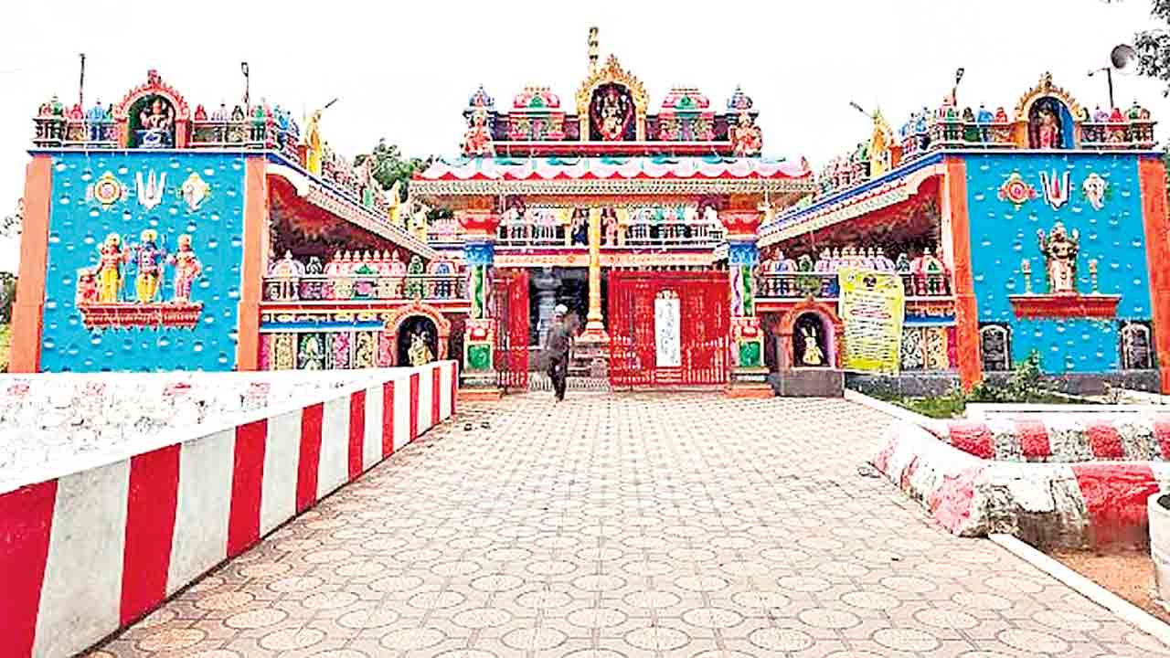 మర్రిగూడెం ఆలయం పై ఎమ్మెల్యే పెత్తనం