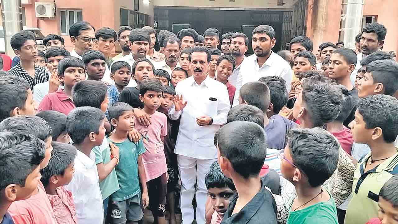 ఇవేం గురుకులాలు? ఇంత అధ్వానమా?