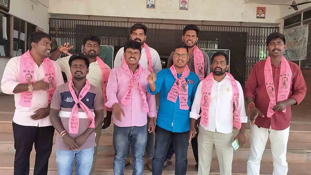 గురుకులాలపై ప్రభుత్వం శ్రద్ధ పెట్టాలి