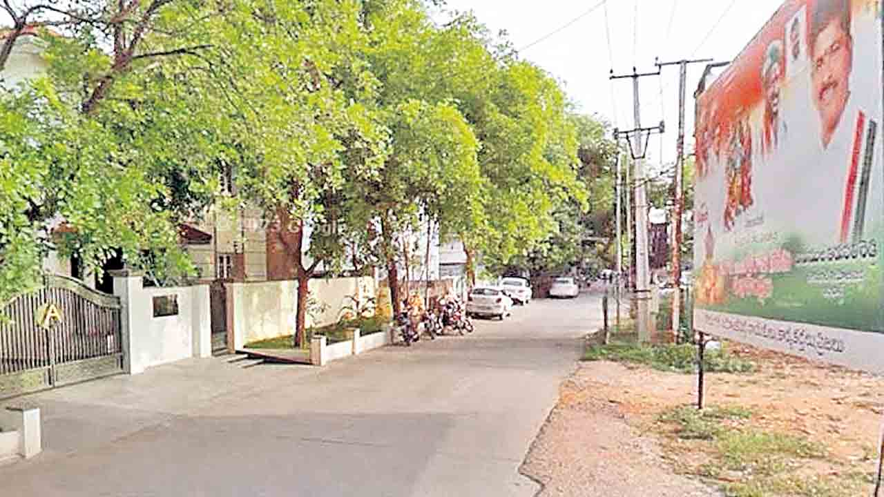 HYDRAA | హైడ్రా ద్వంద్వ వైఖరి.. పేదలకు 7 రోజులు, పెద్దలకు 30 రోజులు!