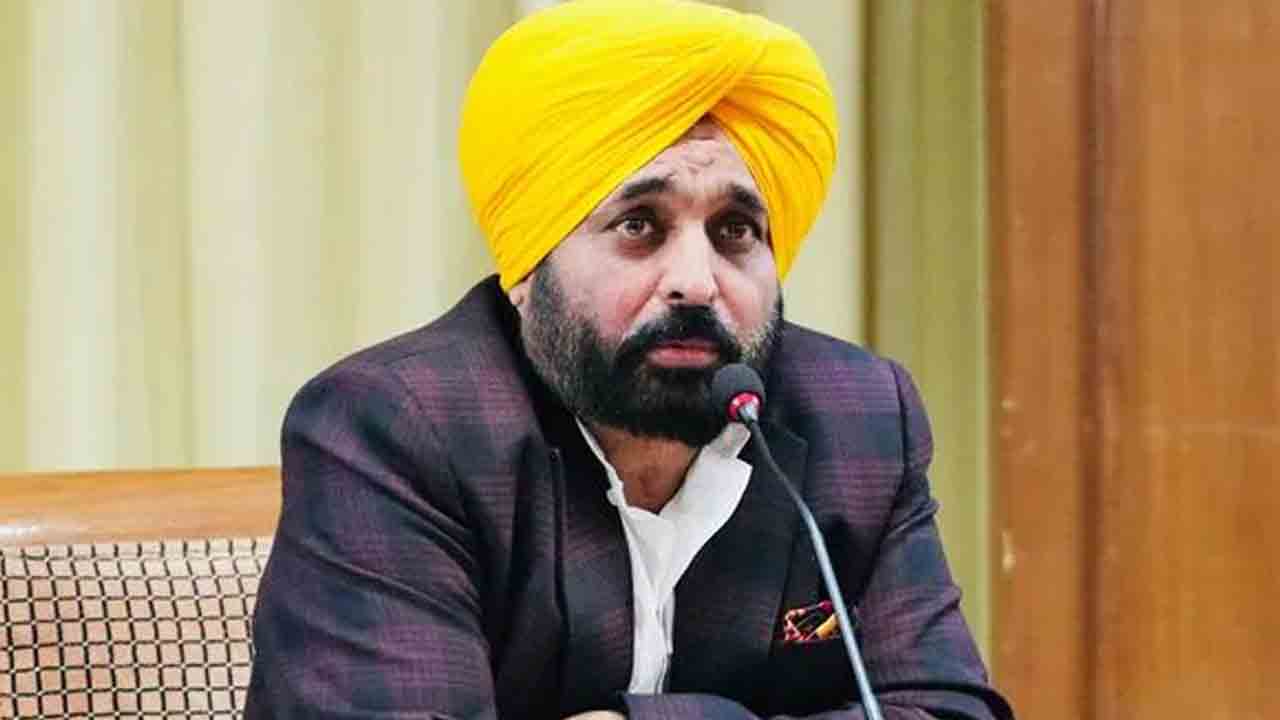 మాన్‌ పారిస్‌ పర్యటనకు అనుమతి నిరాకరణ