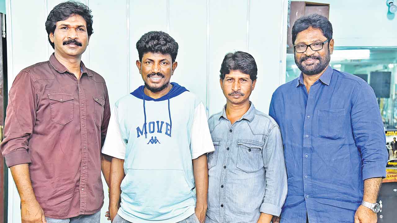 ప్రణయ గోదారిలో ప్రత్యేక గీతం