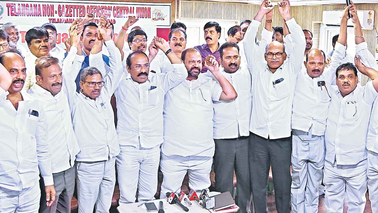 Employees JAC | తాడోపేడో తేల్చుకుంటాం.. సర్కార్‌పై ఉద్యోగుల జంగ్‌ సైరన్‌