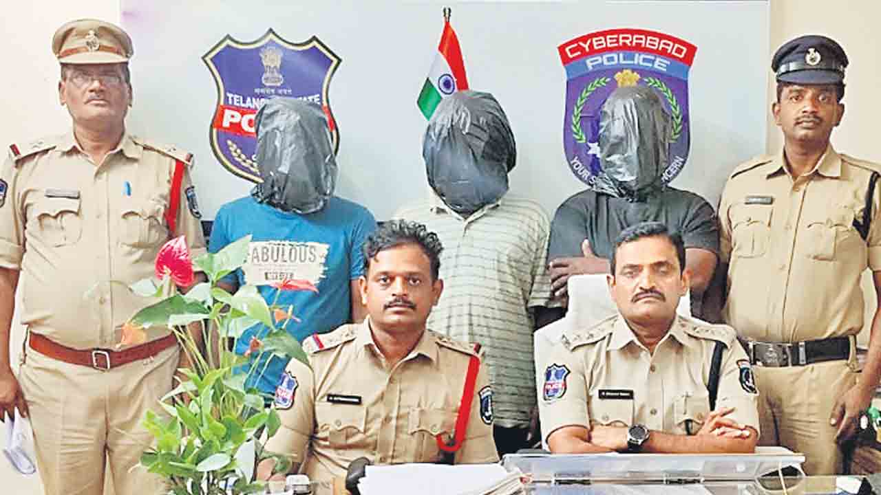 రూ. 20 వేల కోసం దారుణం