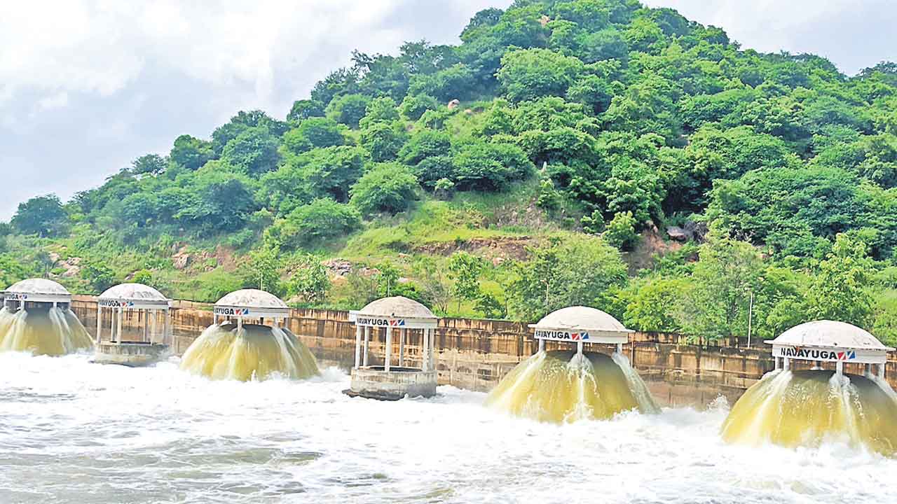 కాళేశ్వరం లింక్‌-2లో కొనసాగుతున్న ఎత్తిపోతలు