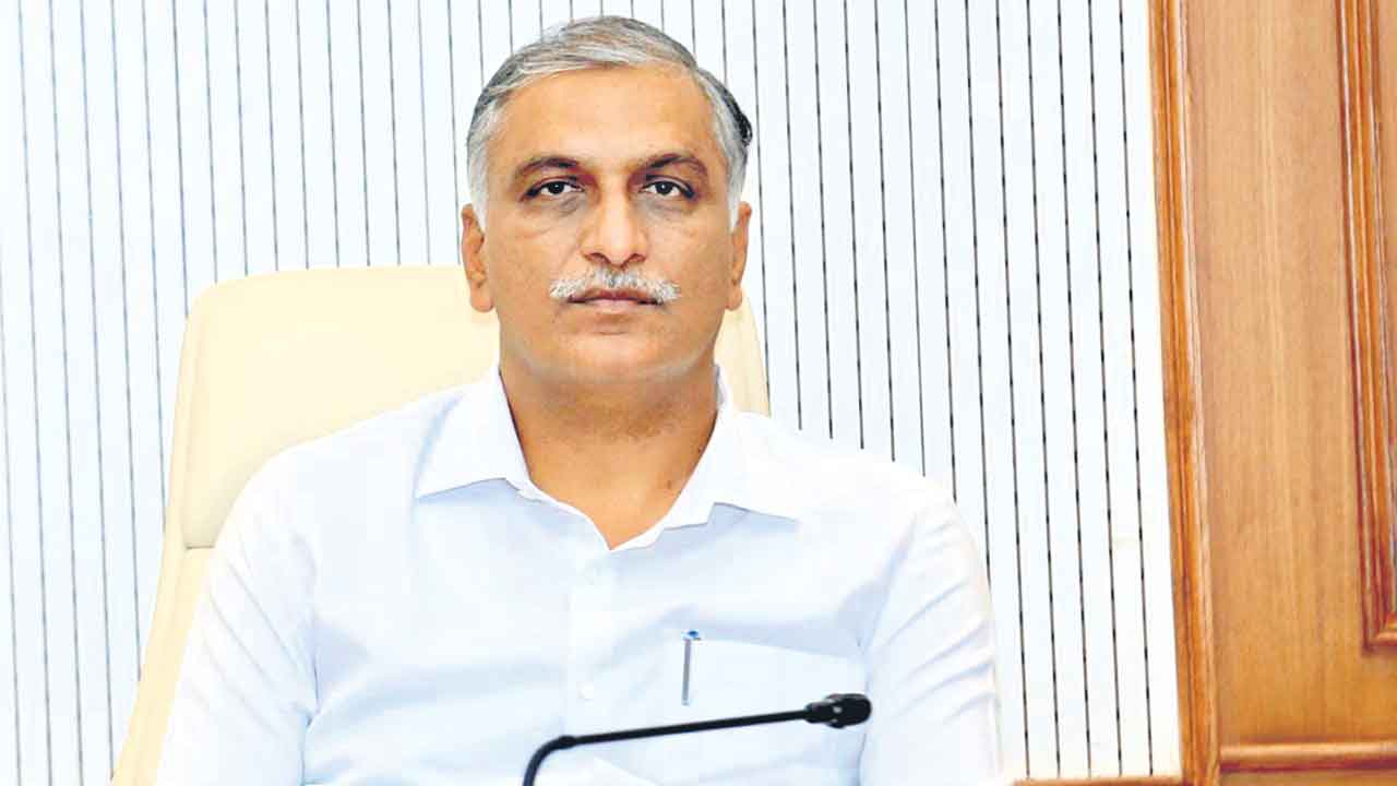 Harish Rao | మహిళలకు సీఎం క్షమాపణ చెప్పాలి.. కాంగ్రెస్ ప్రభుత్వ తప్పులను ప్రజలు లెక్కిస్తున్నరు: హరీశ్రావు