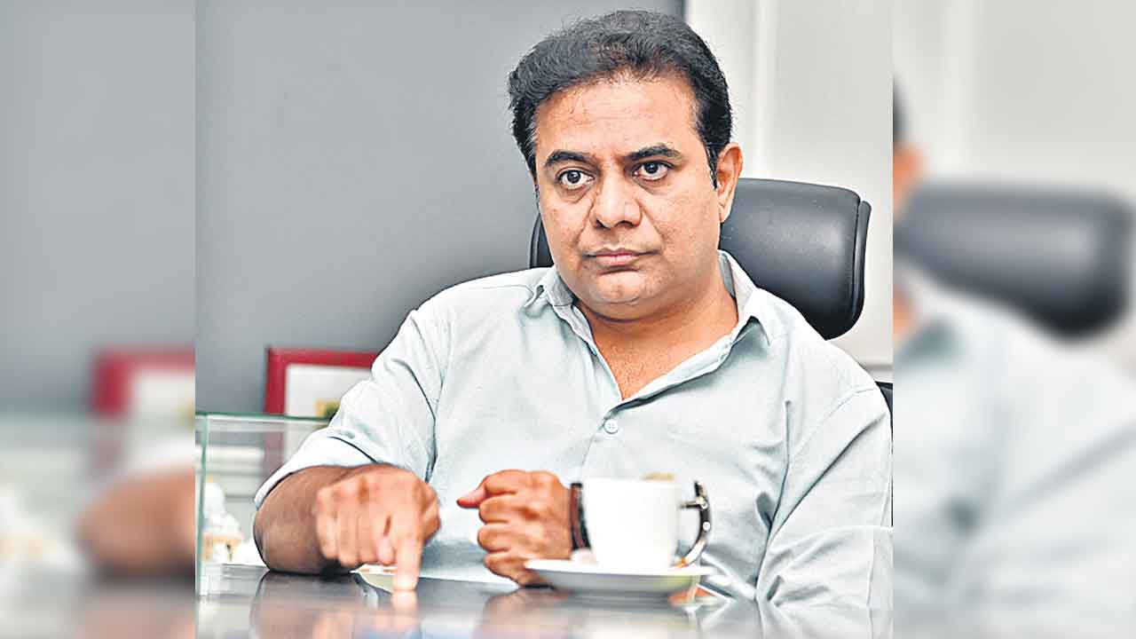 KTR | హెల్త్‌ ఎమర్జెన్సీ ప్రకటించాలి.. రాష్ట్రంలో డెంగ్యూతో ప్రజలు చనిపోతున్నారు: కేటీఆర్‌