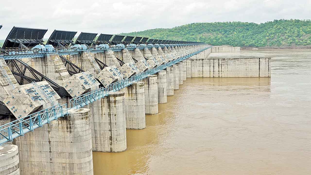 సమ్మక్కసాగర్‌ నుంచే గోదావరి-కావేరి లింక్‌