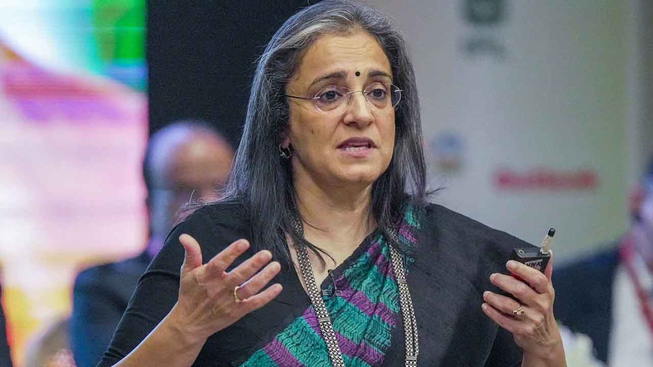 Madhabi Puri Buch | ఆ ప్రైవే ట్‌ ఈక్విటీతో సంబంధాలు.. సెబీ చీఫ్‌ మాధవి పురి బచ్‌పై మళ్లీ ఆరోపణలు!