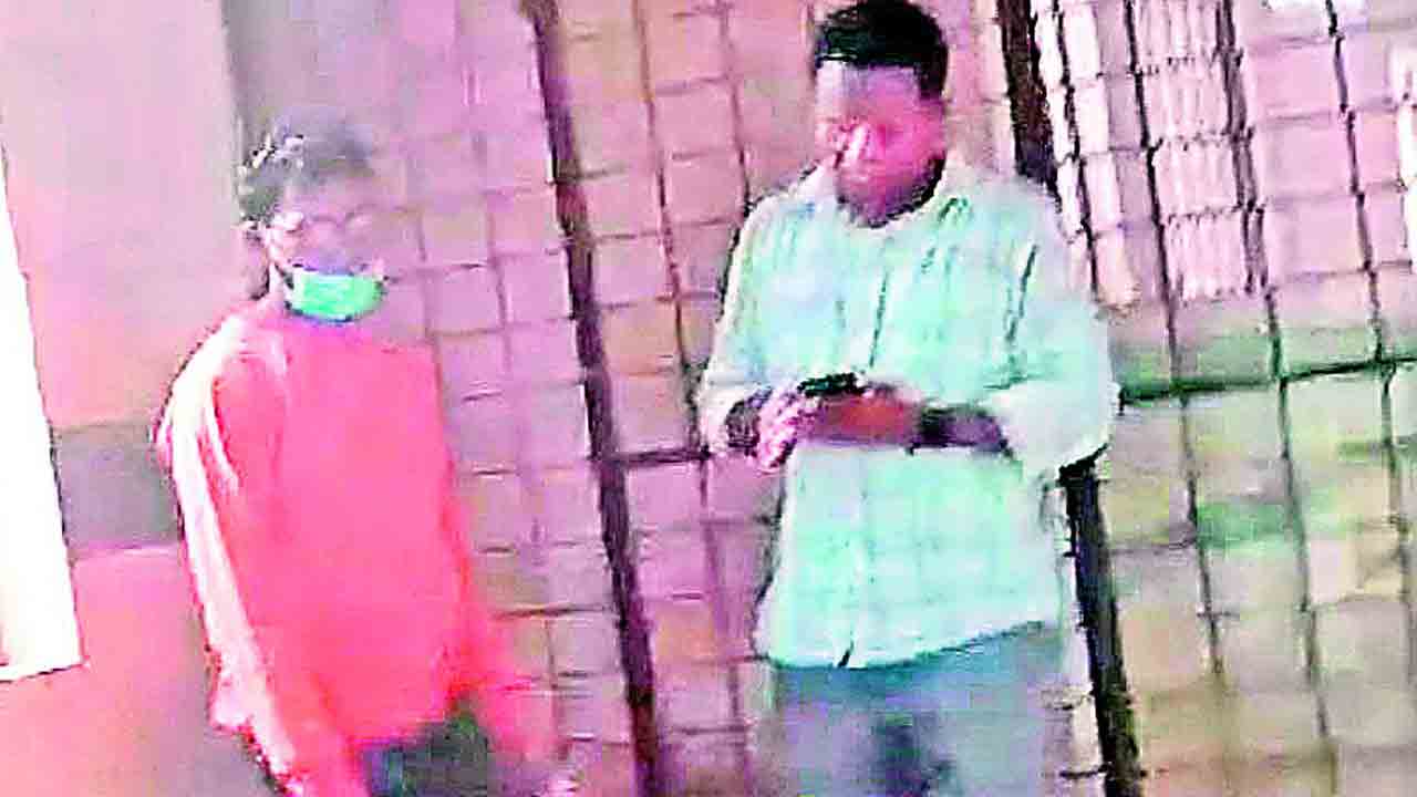 నేను డాక్టర్‌ని.. ట్రీట్‌మెంట్‌ చేస్తా !