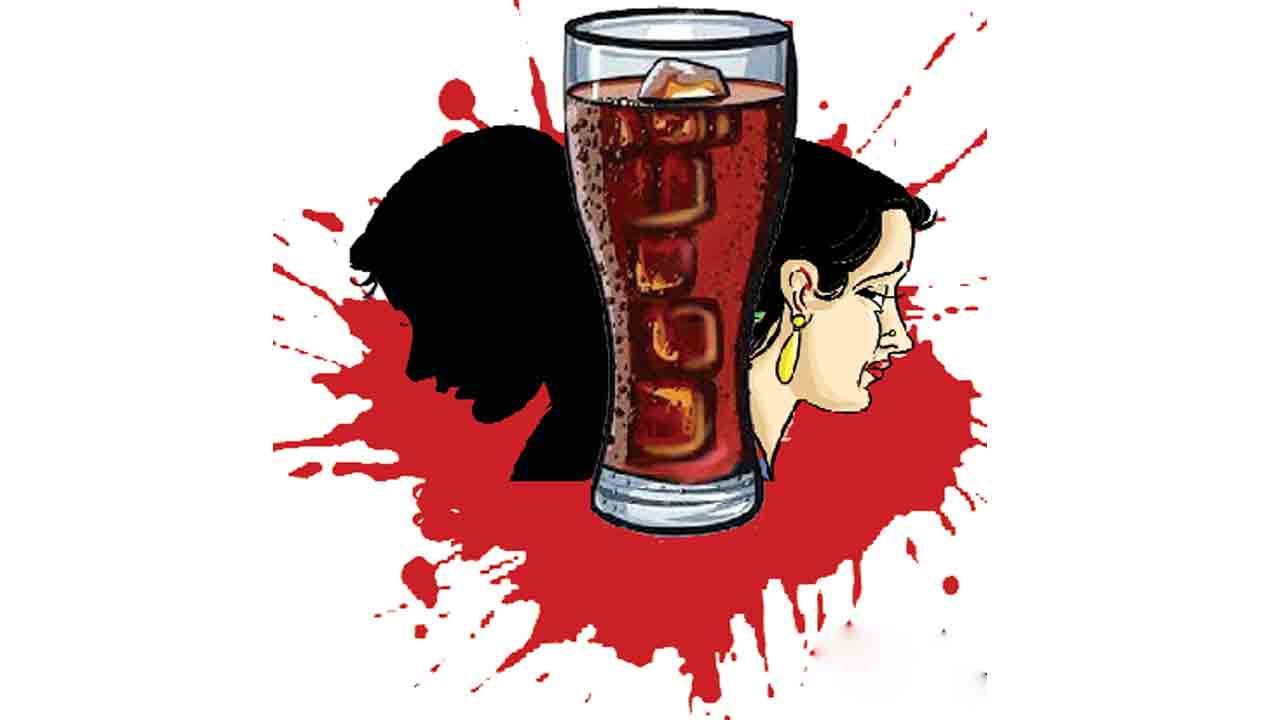 Sunday Story | ఆ కూల్‌డ్రింక్‌ విషం కలిపిందెవరు ?