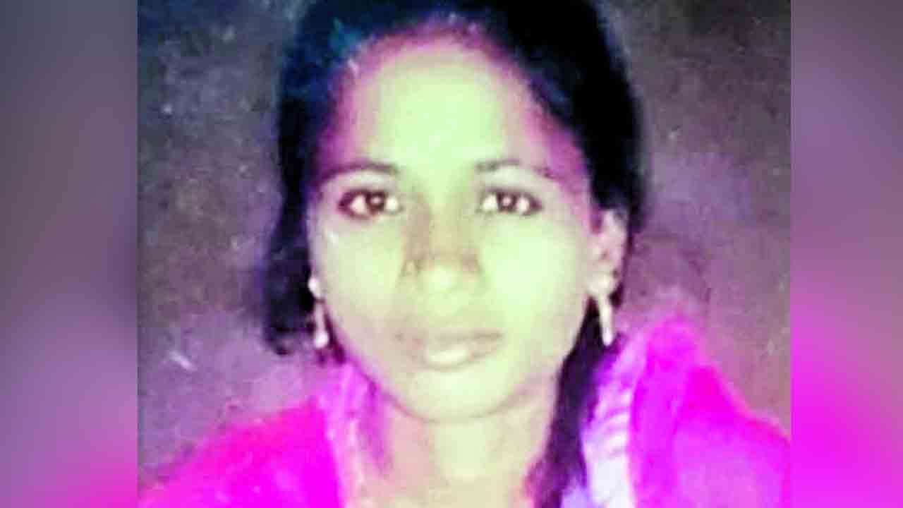 విషజ్వరంతో నిండు గర్భిణి మృతి