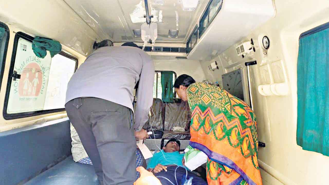 వెంటిలేటర్‌పై గురుకుల విద్యార్థులు