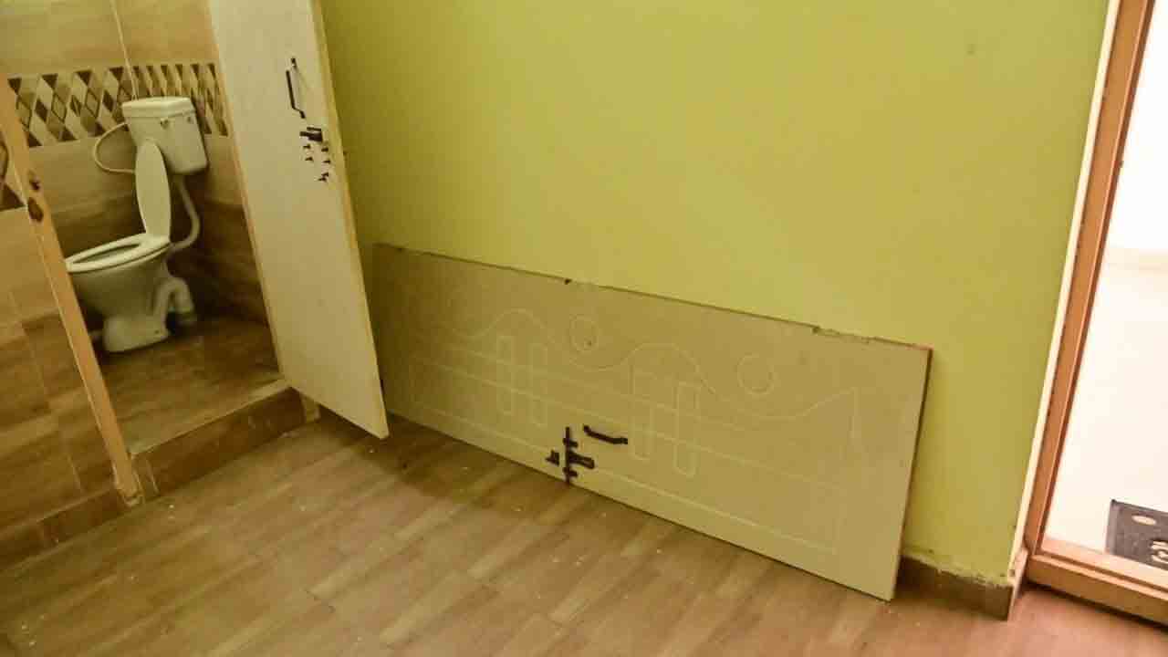 నిర్వహణ భారమా.. నాణ్యత లోపమా ?