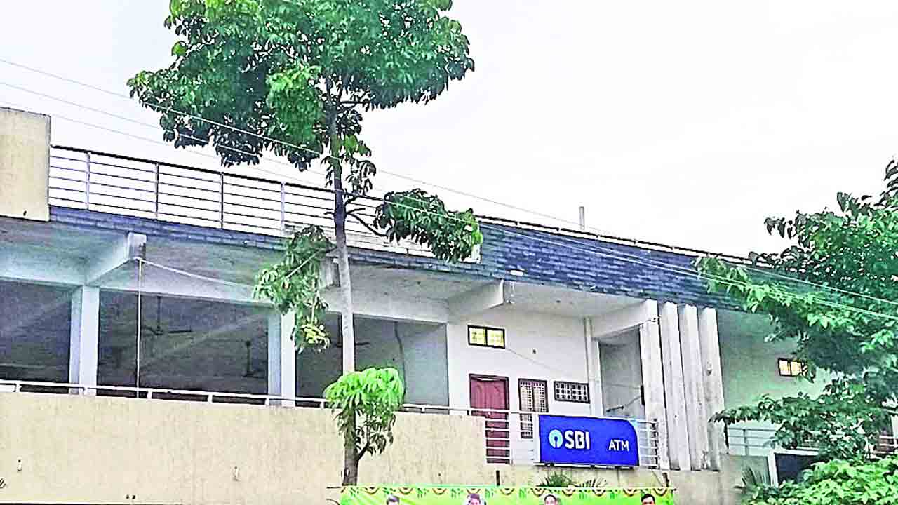 చెన్నారావుపేట పీఏసీఎస్‌కు అక్రమాల తెగులు !