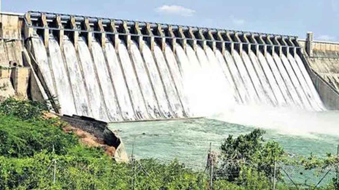 26 గేట్లు ఎత్తి సాగర్ నీటి విడుదల