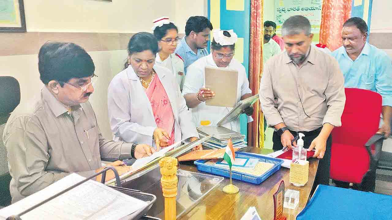 దవాఖానల్లో సమస్యలను పరిష్కరిస్తాం