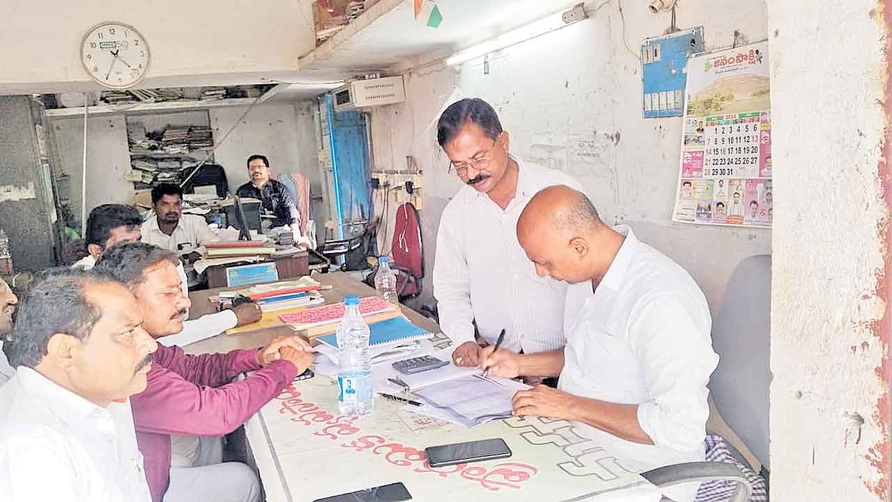 రుణమాఫీ కాని రైతులకు న్యాయం చేస్తాం