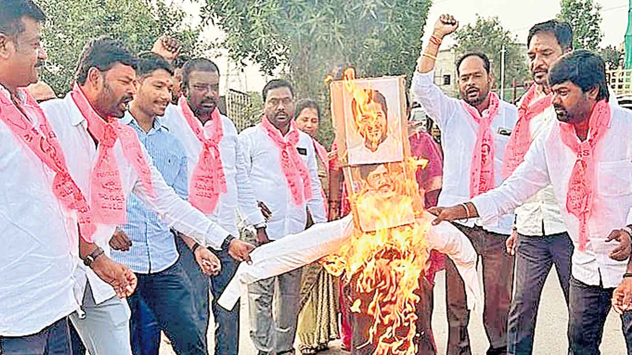 మహిళల ఆగ్రహానికి గురికాక తప్పదు