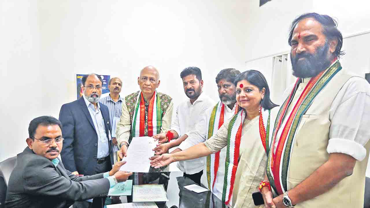 కాంగ్రెస్‌ అభ్యర్థిగా సింఘ్వి నామినేషన్‌