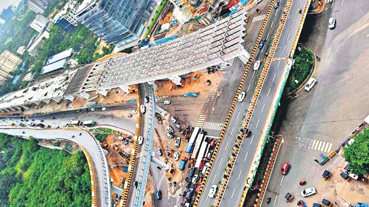 నిర్లక్ష్యం వీడండి.. పనులు చేయండి