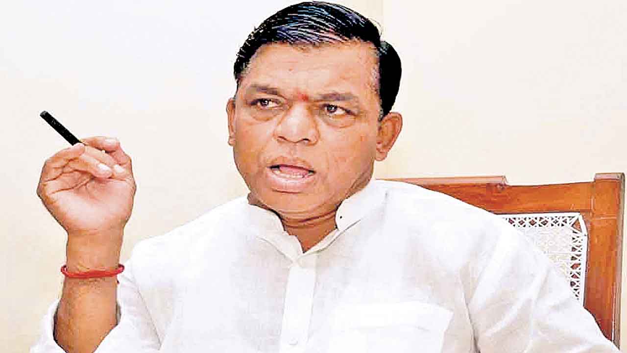 రుణమాఫీలో రైతుకు ద్రోహం జరిగింది