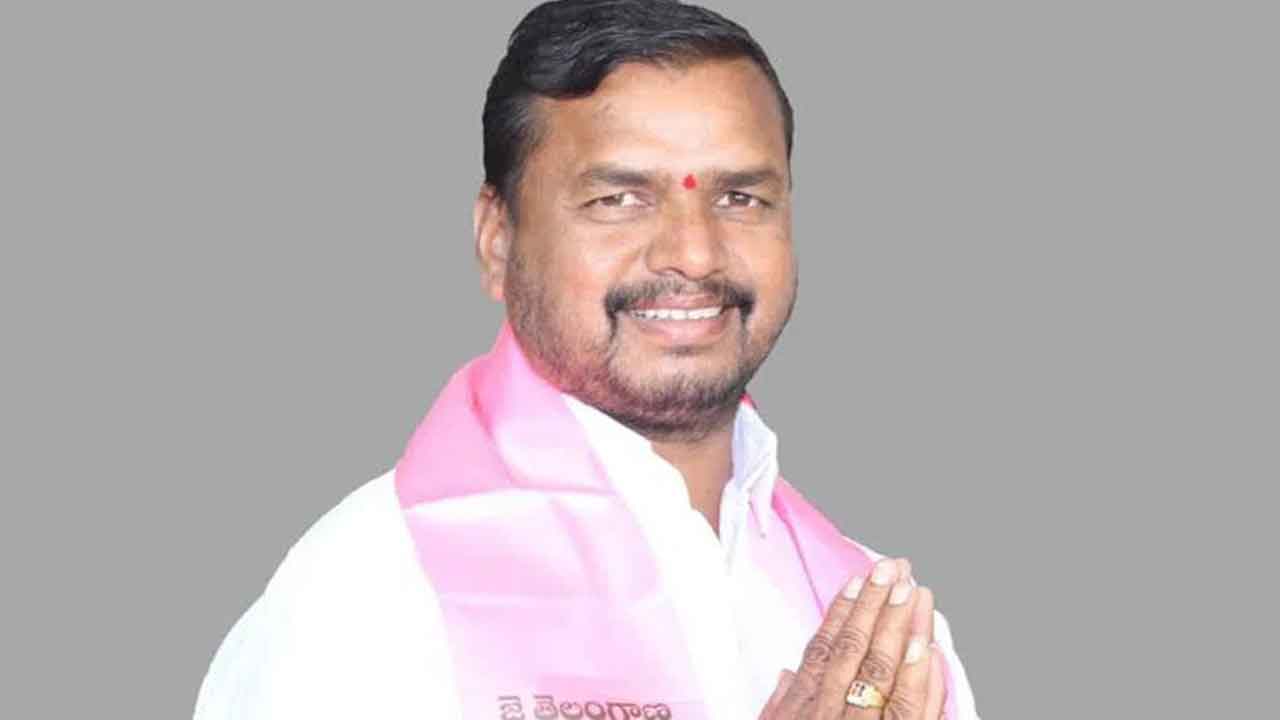 కేసీఆర్‌ను కలిసిన జీసీసీ మాజీ చైర్మన్‌