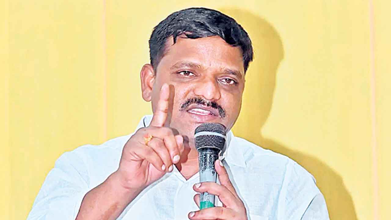 Teenmar Mallanna | ఒక్కడినీ గెలవనియ్య.. ఆ మంత్రిని పాతర పెట్టకపోతే నా పేరు తీన్మార్‌ మల్లన్నే కాదు