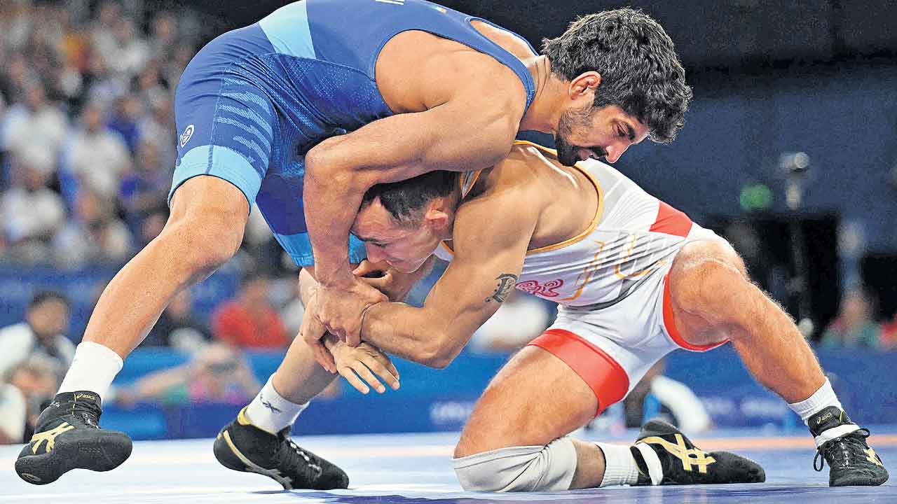 Aman Sehrawat | అమన్‌ అద్భుతః.. రెజ్లింగ్‌లో భారత్‌కు తొలి మెడల్‌