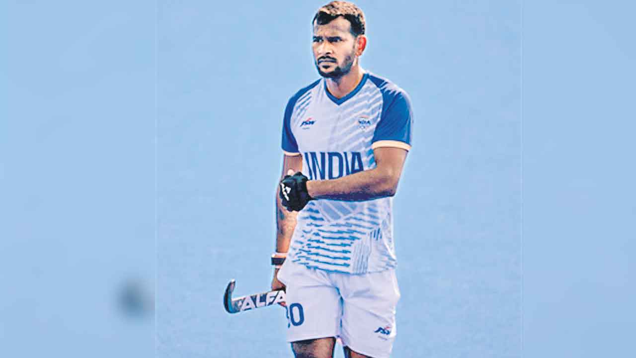 Amit Rohidas | అమిత్‌పై ఒక మ్యాచ్‌ వేటు.. సెమీస్‌కు దూరం