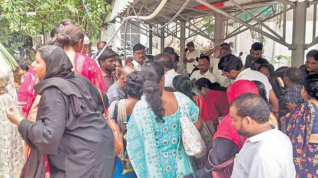 Gurukula Transfers | అసోసియేషన్లు చెబితే ప్రమోషన్‌ ఇచ్చాం.. సోషల్‌ వెల్ఫేర్‌ సెక్రటరీ వర్షిణి