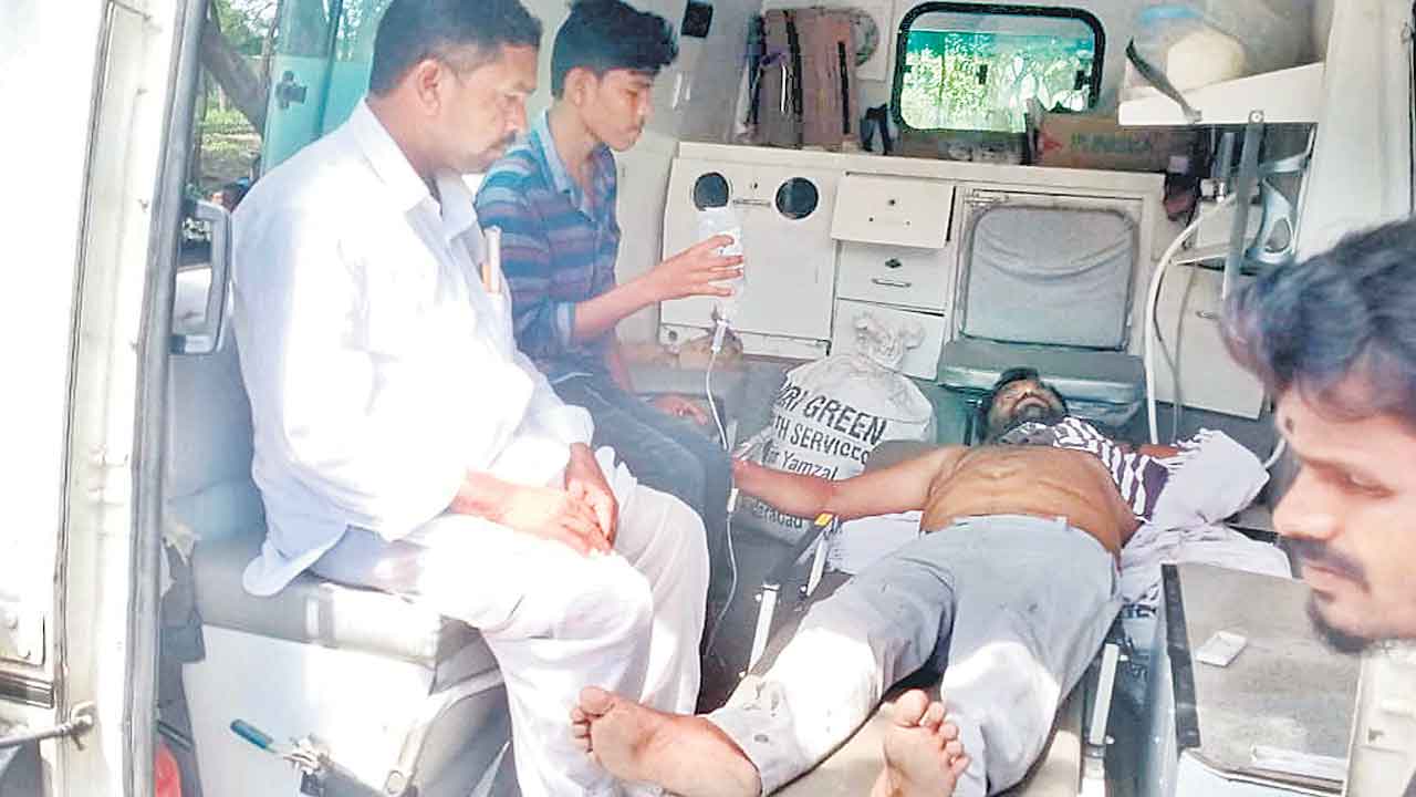 పైసలిచ్చినా పని చేయ్యలె