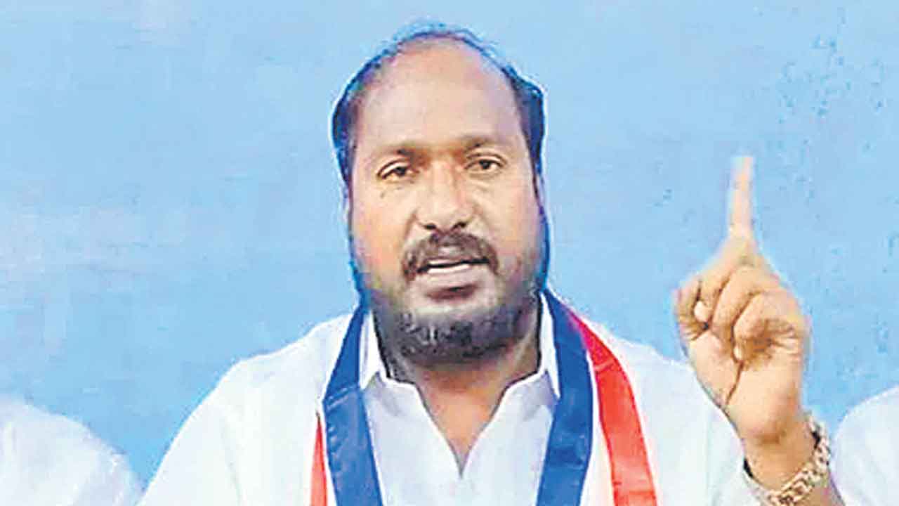 కులగణన చేపట్టాలి.. లేదంటే గద్దె దిగాలి