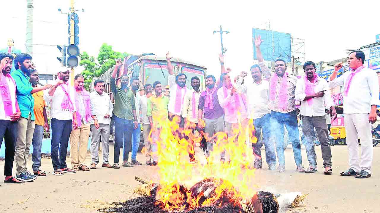 ఆడబిడ్డలకు అవమానంపై ఆగ్రహజ్వాల