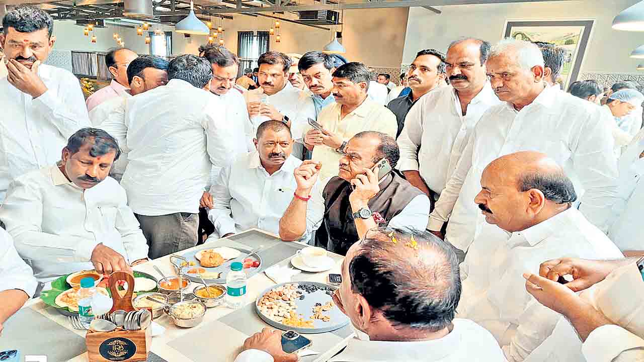 హైదరాబాద్‌-బీజాపూర్‌ రోడ్డు పనులు ప్రారంభించాలి